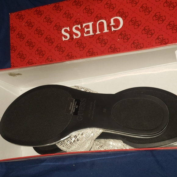 Guess Gwjahani Slip on Sandals - Picture 3 of 5